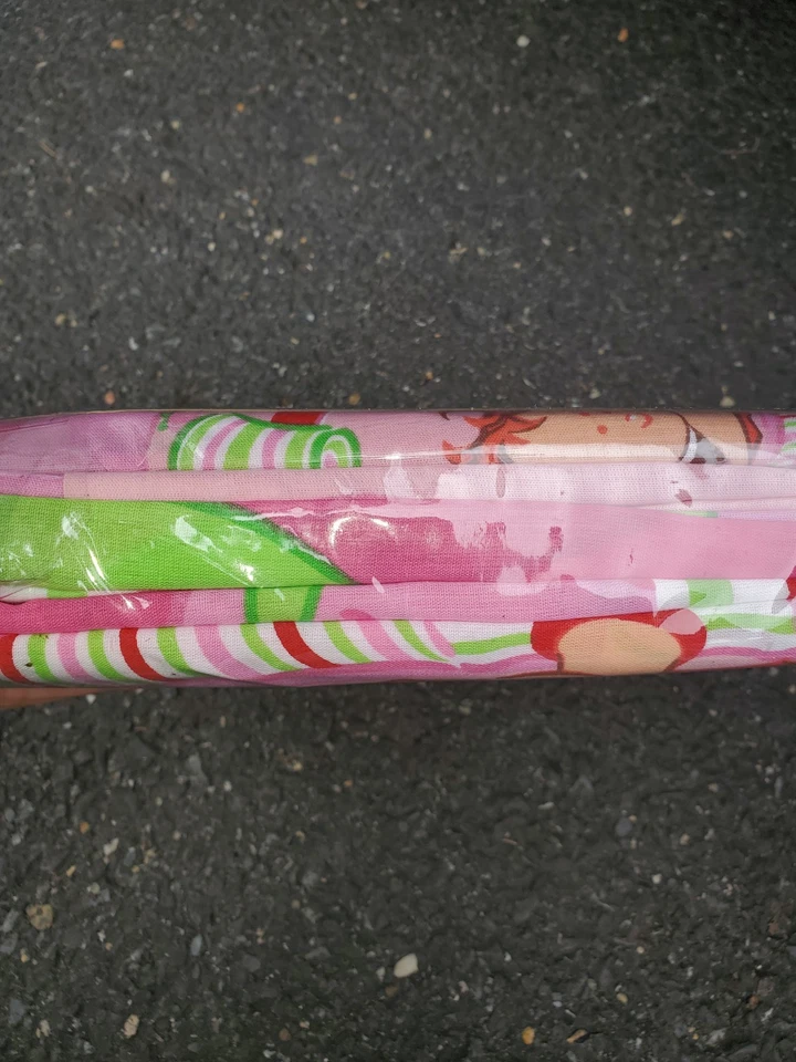 Vintage Strawberry Shortcake Twin Size Bed Sheet Set NOS Flat Fitted Pillow Case - Image 4 of 4