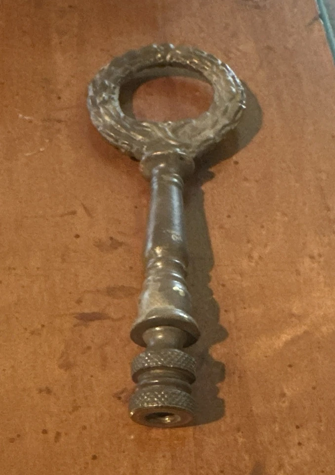 lámpara de herrajes vintage o remate de reloj Foto 3 de 4