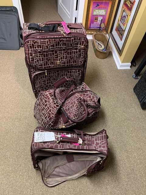 dvf saluti luggage set