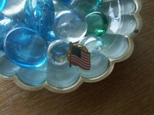 American Flag enamel pin vintage 80s United States US patriotic hat lapel bag 