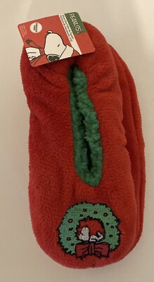 Peanuts/Snoopy Christmas Wreath Snuggle Toes, skid Free Slippers