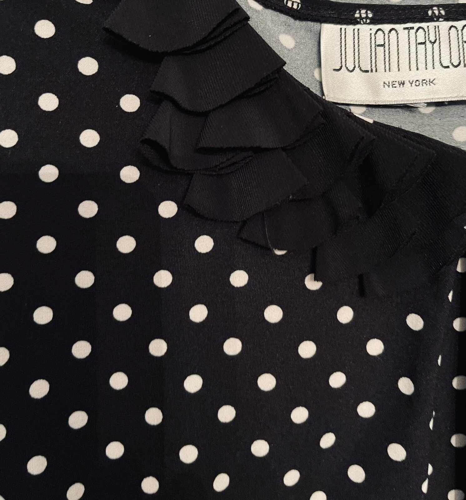 VETEMENTS Abito Julian Taylor scrollato bianco e nero a pois 2 pezzi sirena orlo increspato midi 10