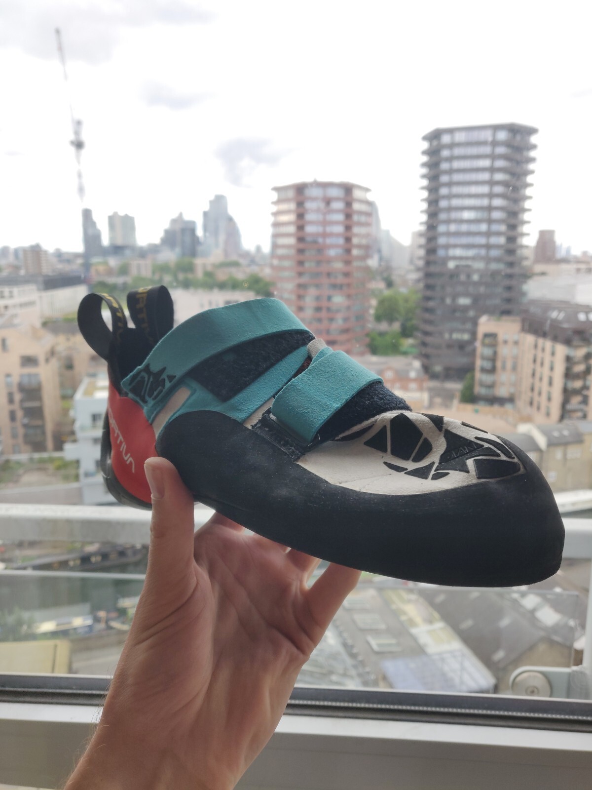 Zapato derecho La Sportiva Otaki s44 solamente