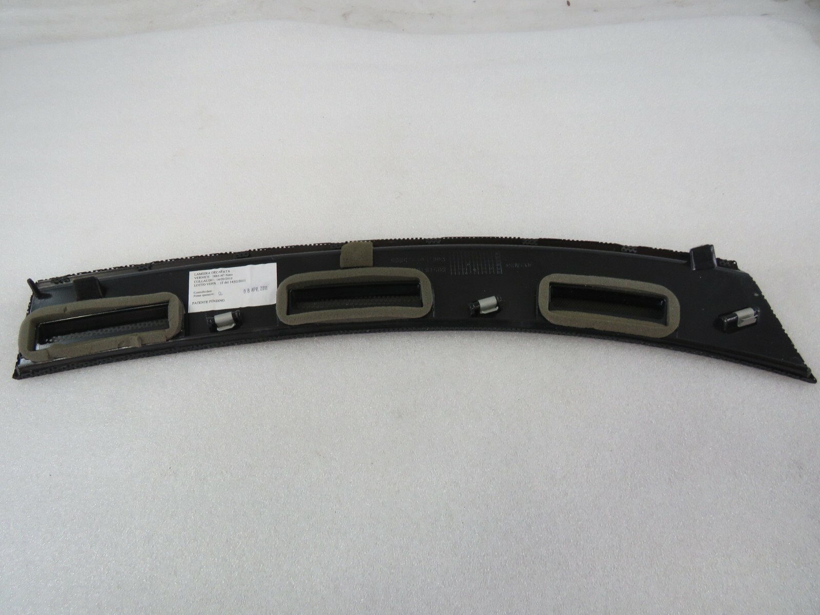 Ferrari California, LH, Left, Upper Dash Grille, P/N 80518400
