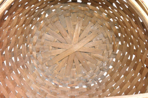 Big, Maine Antique Ash Splint Gathering Basket - Carved Handle - 15" Dia. - Picture 7 of 11