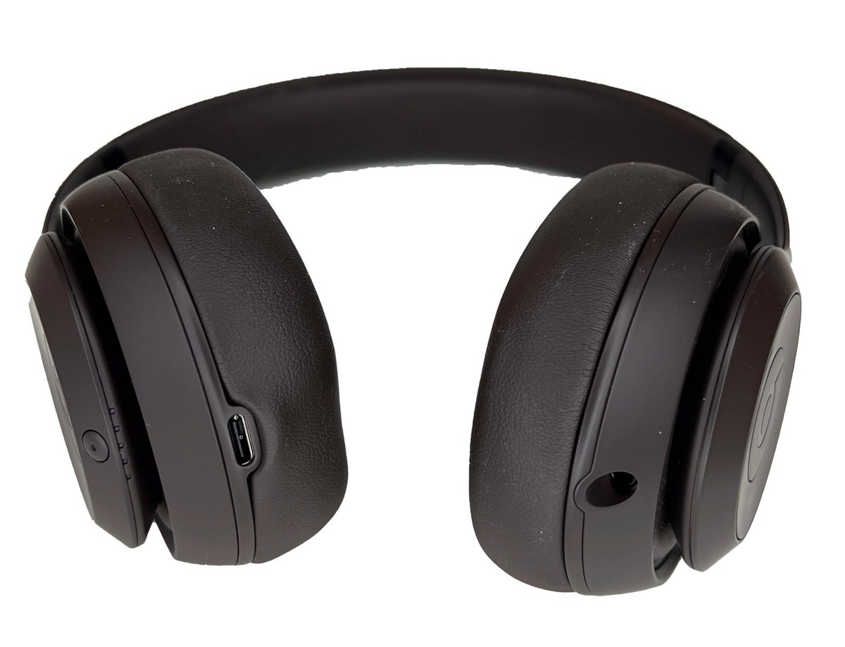 Beats A2924 Studio Pro Wireless Bluetooth Headphones Brown Beats A2924 Studio Pro Wireless Bluetooth Headphones Brown