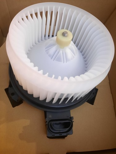 Blower Motor For Toyota HiLux KUN16R 08/2006 to 05/2015 Heater Fan - Picture 8 of 8