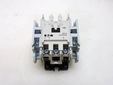 EATON CE15FNS3 CONTACTOR B1 3P 120V COIL W/ CONTACT BLOCK C320KGS1 & C320KGS3