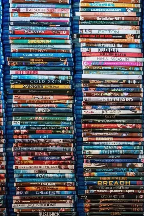 DVDS 1$ start Box sets and Blu Rays