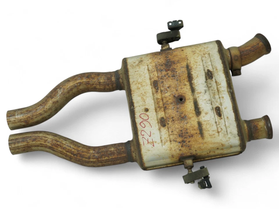 2013 - 2014 MERCEDES BENZ GL CLASS X166 GL450 MUFFLER EXHAUST RESONATOR CENTER - Image 3 of 4