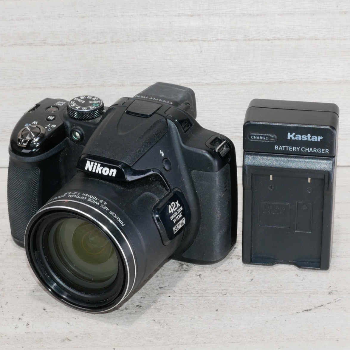 Nikon COOLPIX P530 16MP Digital Camera W 42X Zoom black *GOOD