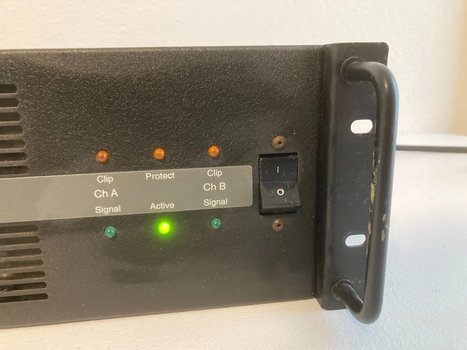 Crest Audio VS1500 Wired Portable 120Volt 60Hz Professional Power Amplifier - Image 4 of 4