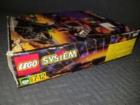 Lego System Space Spyrius Recon Robot set 6889 CIB w/manuals 133pcs 1994