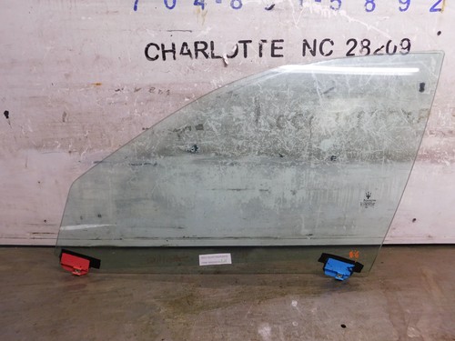 Maserati Quattroporte 2013 Front Left Door glass Photo - $300