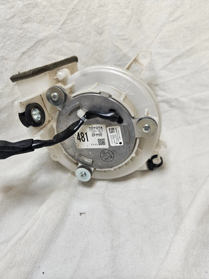 Conjunto de ventilador de refrigeración de batería híbrido trasero Toyota Prius V 1,8 L 12-18 OEM Foto 2 de 4