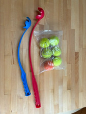 Ball throwers (x2) plus balls (x6)