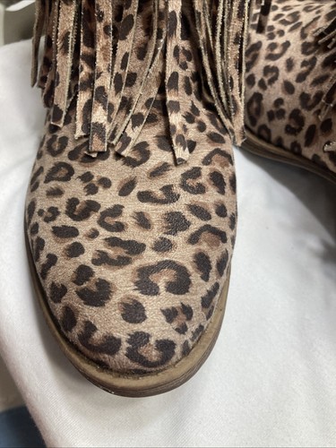 Bota corta Very G Juno con flecos de leopardo 10 para mujer - Imagen 9 de 9