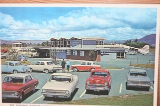 AK Airliner Postcard Flugzeug FLUGHAFEN ROTURA New Zealand NAC DC 3