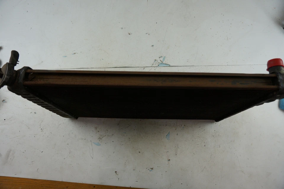 1984-1989 Chevrolet Corvette C4 Radiator 1" Thick 5.7 V8 Original OEM GM USED - Изображение 3 из 4