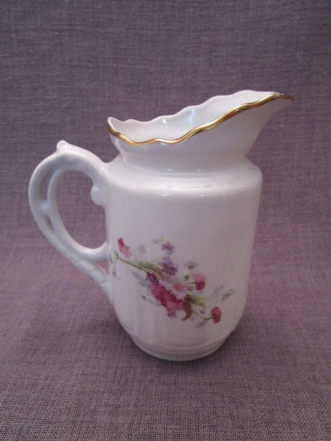 Pot à Lait En Porcelaine Mignon Chien Blanc - Pichet Fantaisie Charmant Pour Table 12 X 7 X 12 Cm
