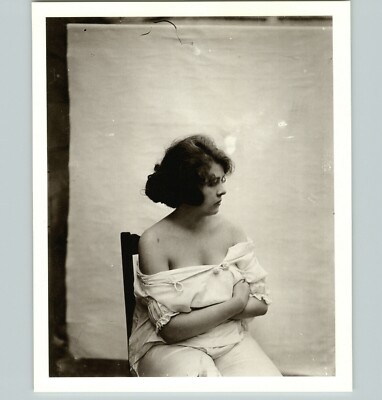 1912 1970 E J Bellocq Female New Orleans Prostitute Unhappy Arms Art Photo 11x14