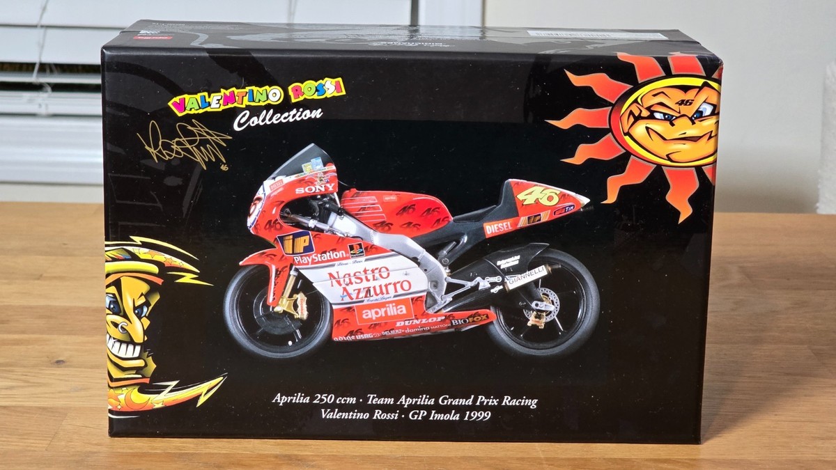 オートバイ・バイク MINICHAMPS Aprilia 125cc Valentino Rossi Minichamps Aprilia 125 CCM 'Dirty Version' - 1997 - #46