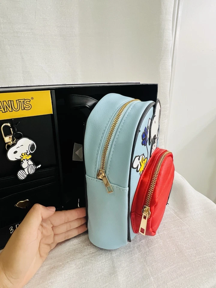 Peanuts Snoopy 3-Piece Gift Set Mini Backpack ID Wallet & Keychain NWT - Image 2 of 4