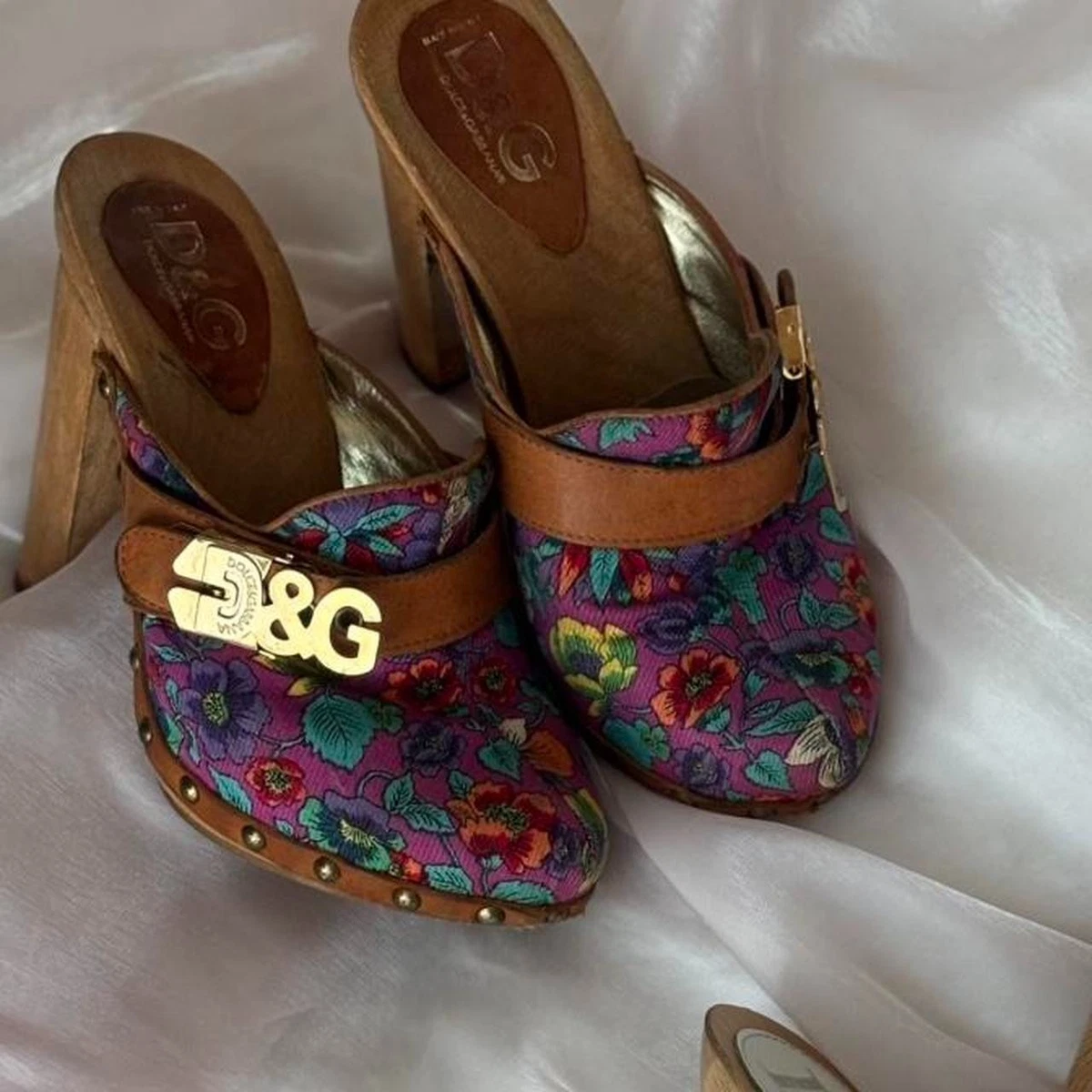Dolce & Gabbana フラワー装飾ハイヒール　352/1 イタリア製 Dolce&Gabbana Floral Wedge Heels for Women for sale | eBay