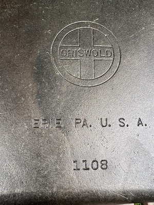 Vtg Griswold #18 1108 Cast Iron Grill Baking Cookie Pan Nice Rare HTF Sits Flat