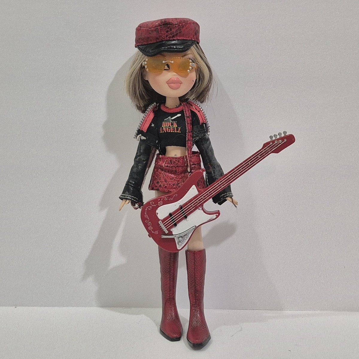 Bratz Doll Rock Angelz Cloe 2001 Vintage Toy Doll W/ Outfit Guitar