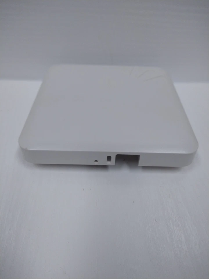Ruckus ZoneFlex R300 Wireless Access Point - White - Image 4 of 4