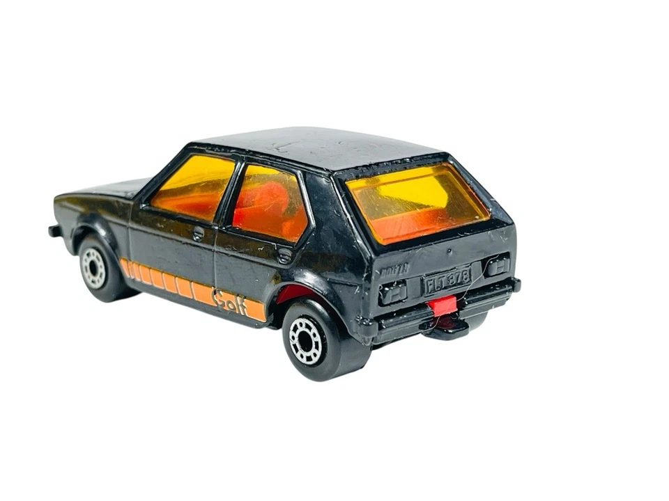 Matchbox Superfast Japan Issue MB5 VW Golf w/Yellow Window Box - Image 3 of 4