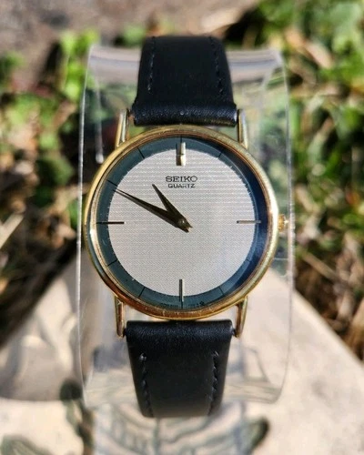 Vtg Seiko Quartz 5Y30-7009 RARE Black/Gray Dial 31mm Men's Dress Watch!!!