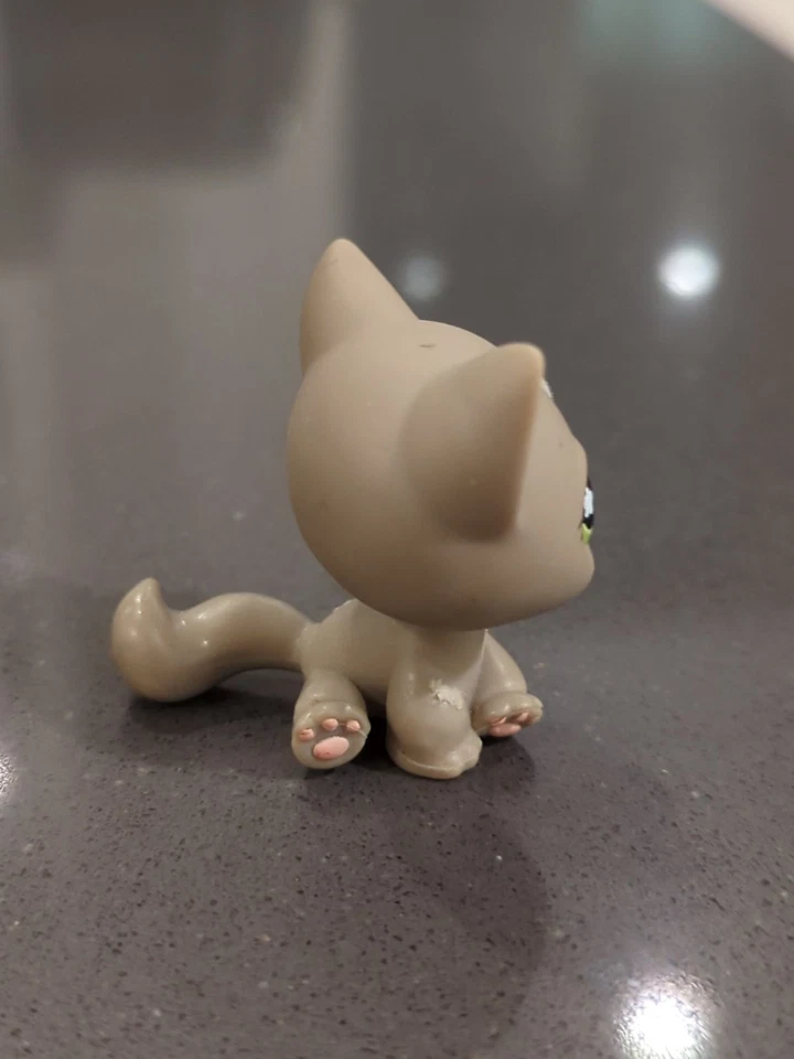 Littlest Pet Shop #467 Gray Shorthair Cat Flocked Fuzzy - Image 3 of 4