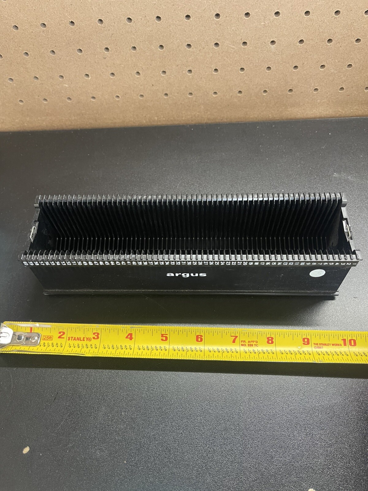 как выглядит Vintage Argus 60 Capacity Slide Magazine Spill Proof Design in Box Lot of 2 B3 фото