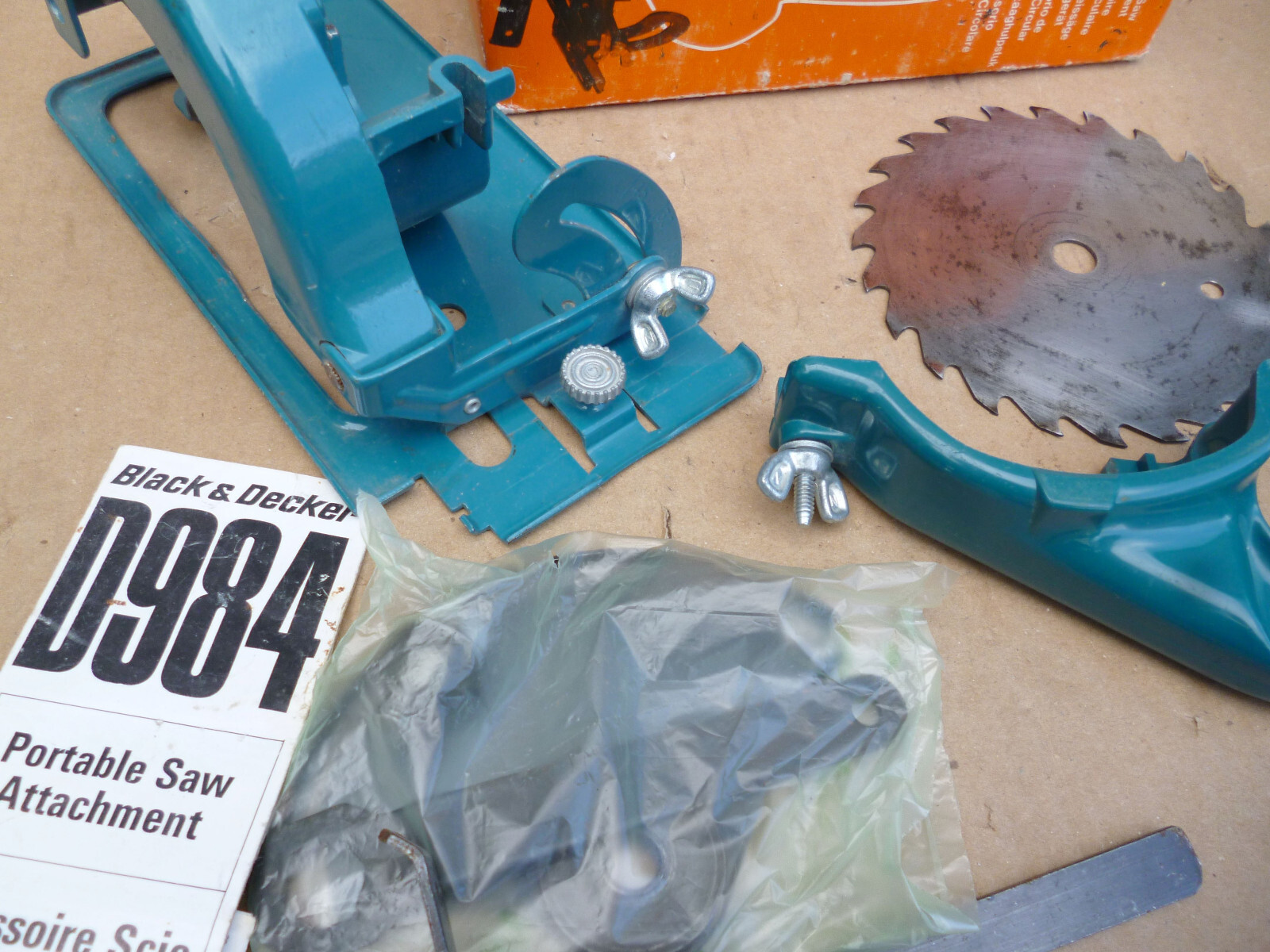 Black & Decker D984 Circular Saw Attachment Boxed with Instructions