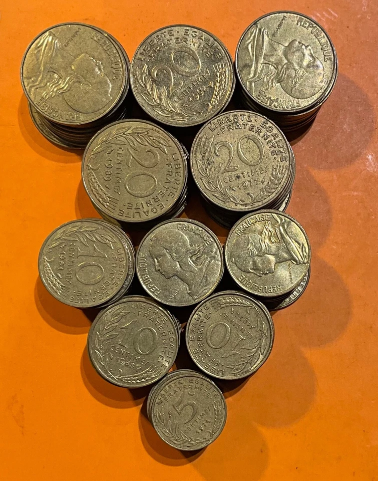 Vème République, 1959- -G Lot de 110 pièces de 20,10 et 5 Centimes Marianne - Photo 1/1