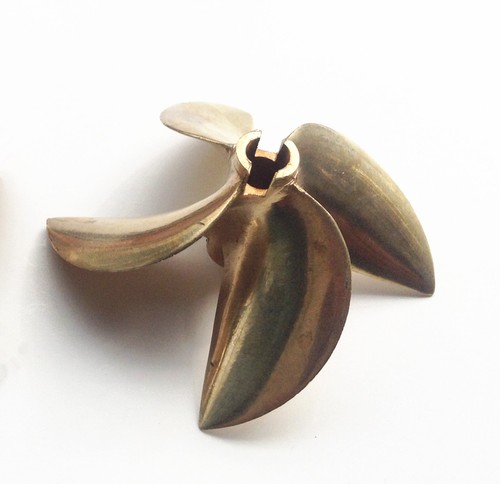 1 pair propeller 26cc brass prop 6717 1/4" shaft 4 blade 67mm For OD RC boat 836 - Picture 6 of 9