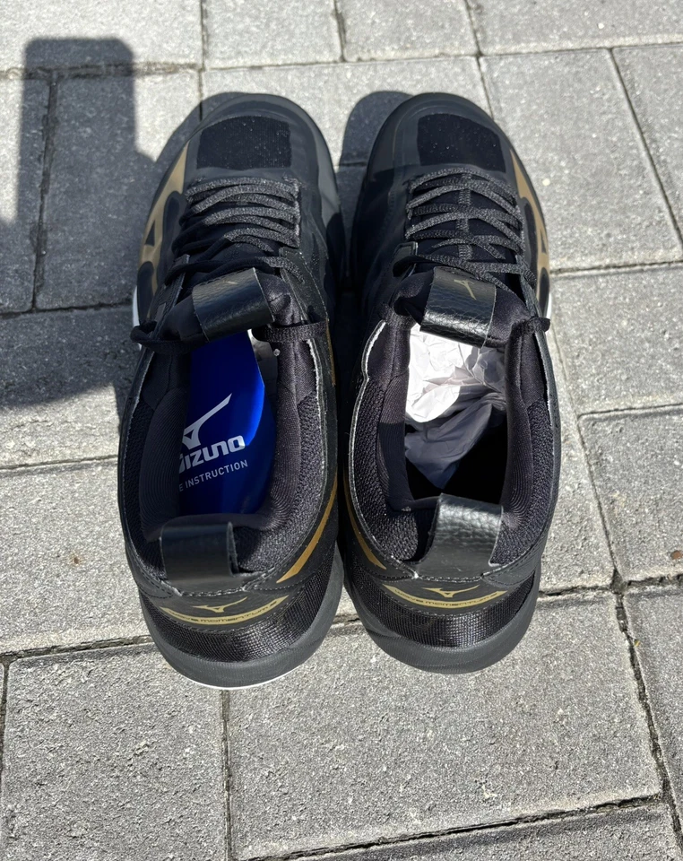 Mizuno Volleyball Shoes WAVE MOMENTUM 2 Gold x White Sz: 14M - Image 4 of 4