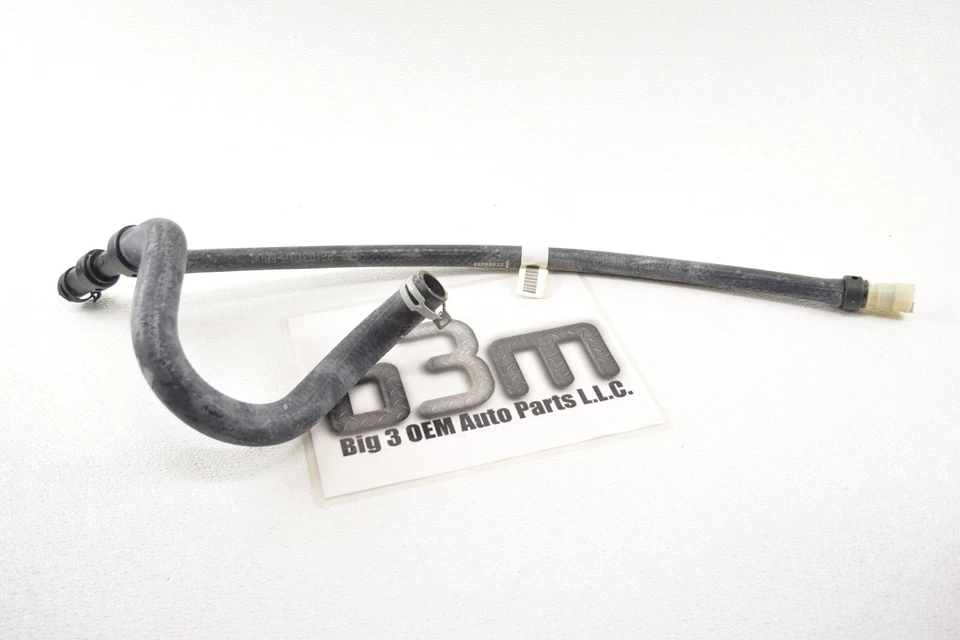 Mangueira de saída de tanque de sobretensão para radiador Cadillac Escalade GMC Yukon nova fabricante de equipamento original 15792822 - Imagem 2 de 4