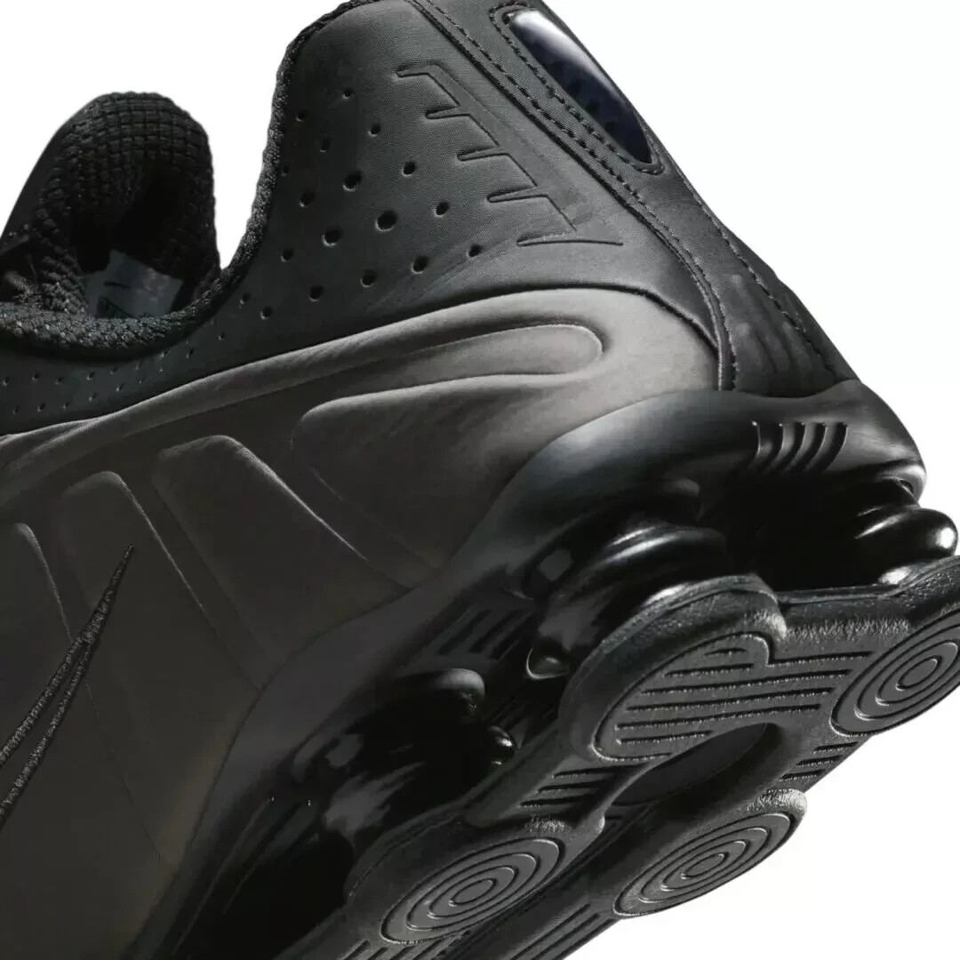 Nike Shox R4 Shoes Triple Black HQ1988-001 Men's Size 9.5