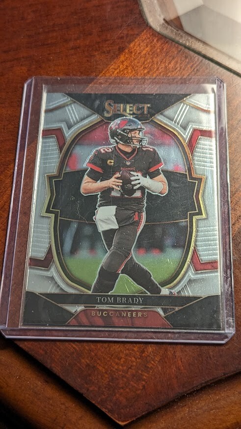 2022 Select -Tom Brady - Silver Prizm - Concourse Level #26