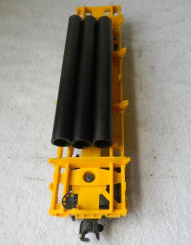 Lionel Flatcar ~ Union Pacific ~ Non-Operating Dump-car - Pipe Load - O 27 - Picture 6 of 8