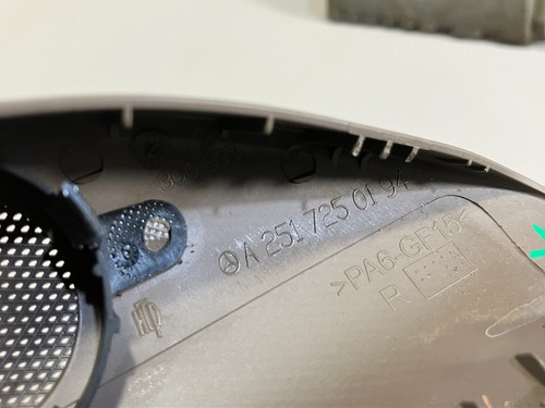 06-2013 mercede w251 r350 r320 left driver door corner tweeter speaker COVER oem - Picture 8 of 9