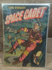 Tom Corbett, Space Cadet 9 is a vintage DISPLAY ONLY INCOMPLETE I BELIEVE