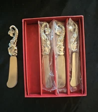 ARTHUR COURT Elephant & Leaf  Handled Cheese or Butter Spreaders  Set/4