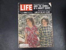 Life Magazine September 21 1962 Amid The Rubble of a Mighty Quake in Iran VTG