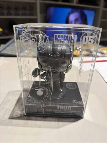 Funko Pop! Diecast: Marvel - Thor (Chase) - Funko Exclusive) No Box