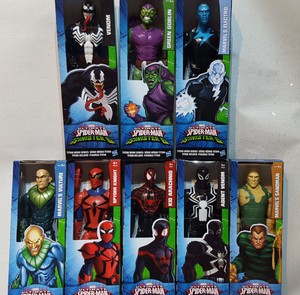 figuras titan marvel
