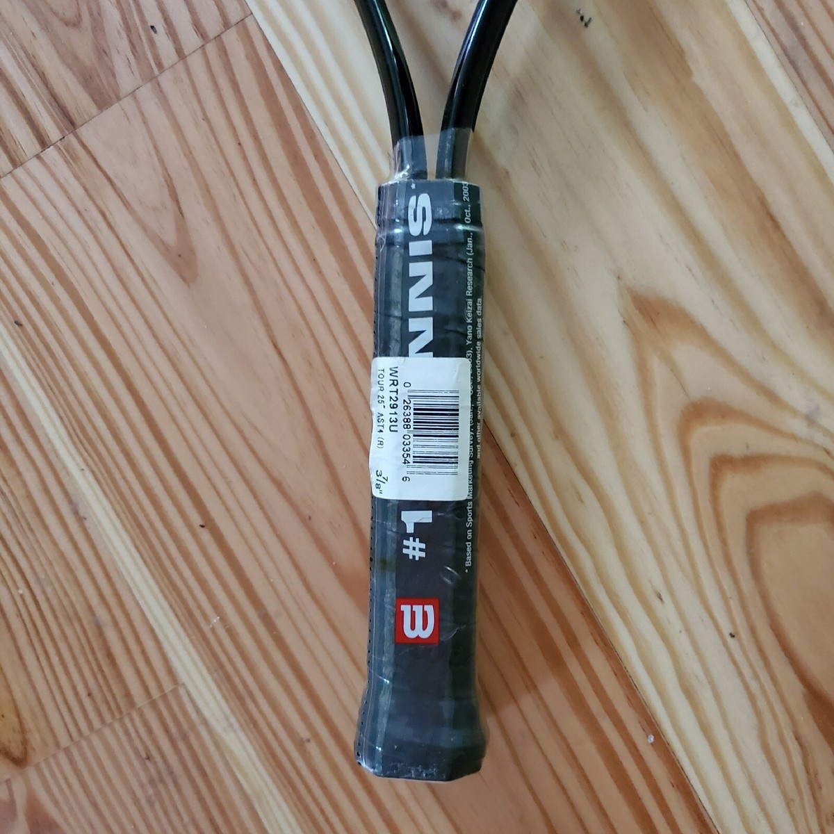 Raquette de tennis Wilson Titanium 25 Tour rouge et noir - eBay
